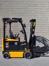 Load image into Gallery viewer, 2018 Yale Electric 4000 lbs. Forkilft with Brand New Battery
