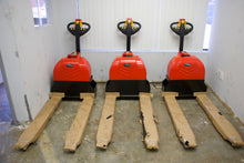 Load image into Gallery viewer, Fully Electric Pallet jack EPT15 with 3300 LBS Capacity