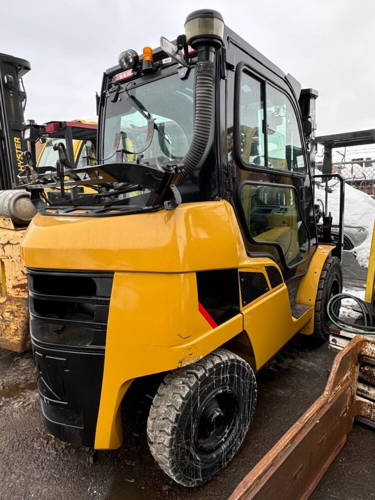 Used Forklift CAT Model GP40N1 LPG  SKU#242383 8000 lbs - Image 2