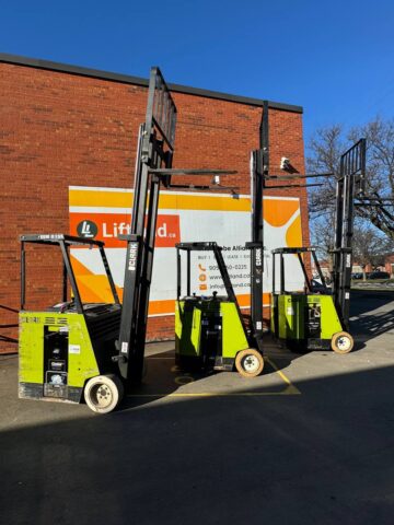 Used Forklift Clark Model ESMII-15S Electric 2000 SKU#262237