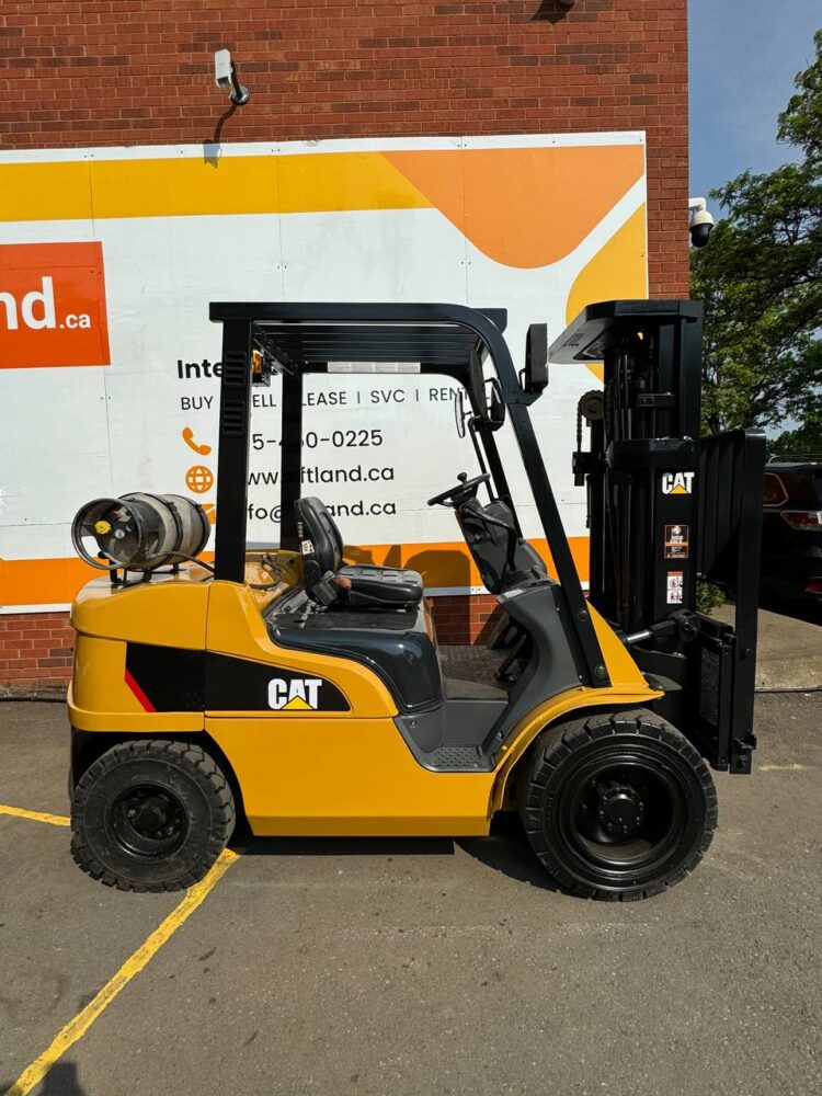 Used Forklift CATERPILLAR  Model 2P6000 LPG SKU#252232 - Image 4
