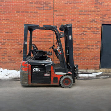 linde-e18-3-wheel-electric-forklift-6000lbs-186-lift-interglobe-alliance-1
