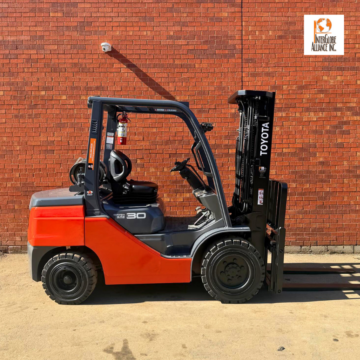 2022-used-toyota-8fgu30-propane-forklift-sku-262397-6000lb-1