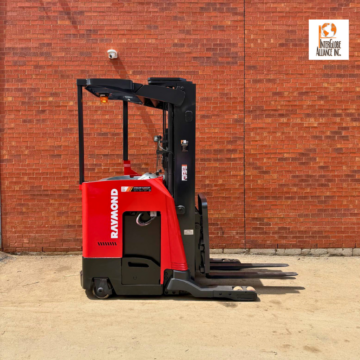 2015-used-raymond-750-r45tt-electric-reach-truck-sku-262410-4500lb-1